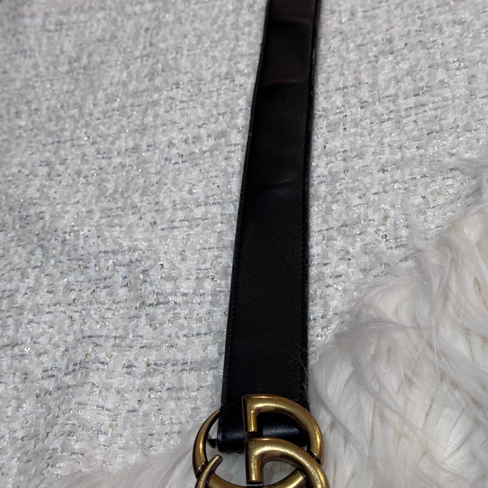 GUCCI BLACK AND GOLD BELT